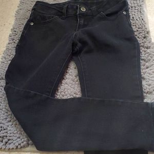 Black  girls jeans  size 6 youth great condition